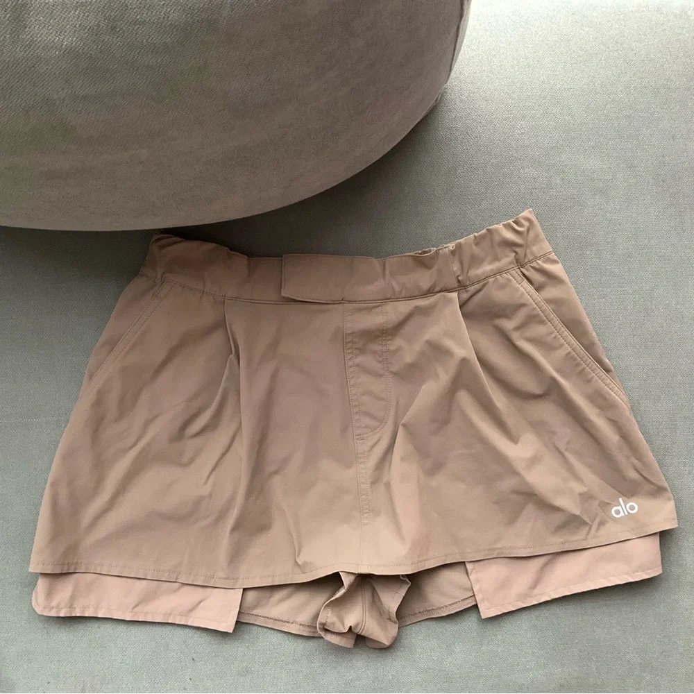 Alo Yoga Flip It Mini Skort Taupe XS